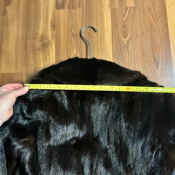 Vintage Holt Renfrew Mink Coat - Picture 9 of 10